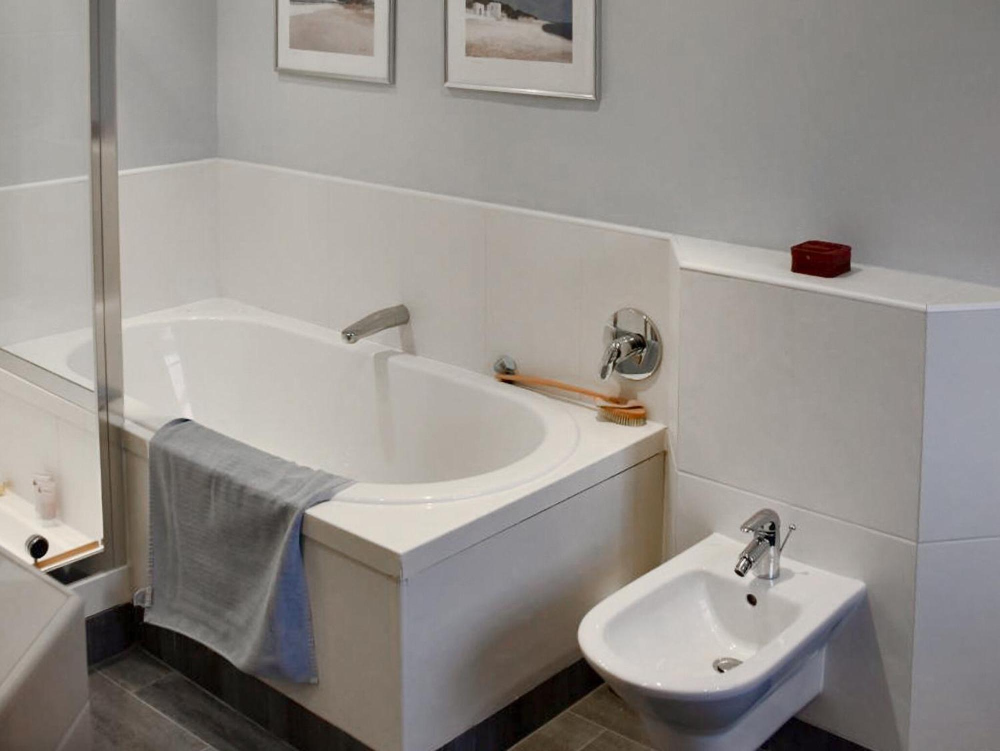 Вилла Stronafian House Feorlean Экстерьер фото